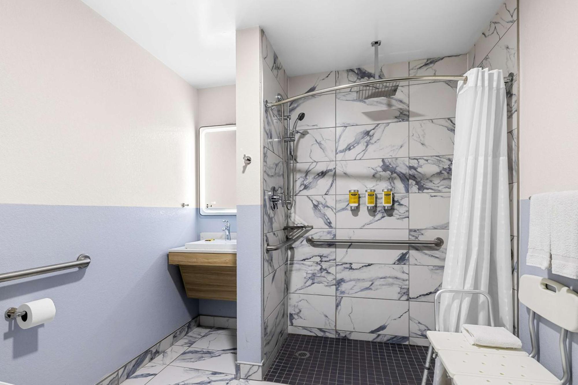 Best Western Buffalo Inn & Suites Zewnętrze zdjęcie