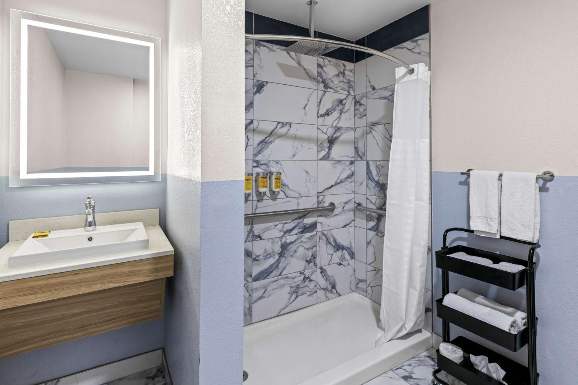 Best Western Buffalo Inn & Suites Zewnętrze zdjęcie